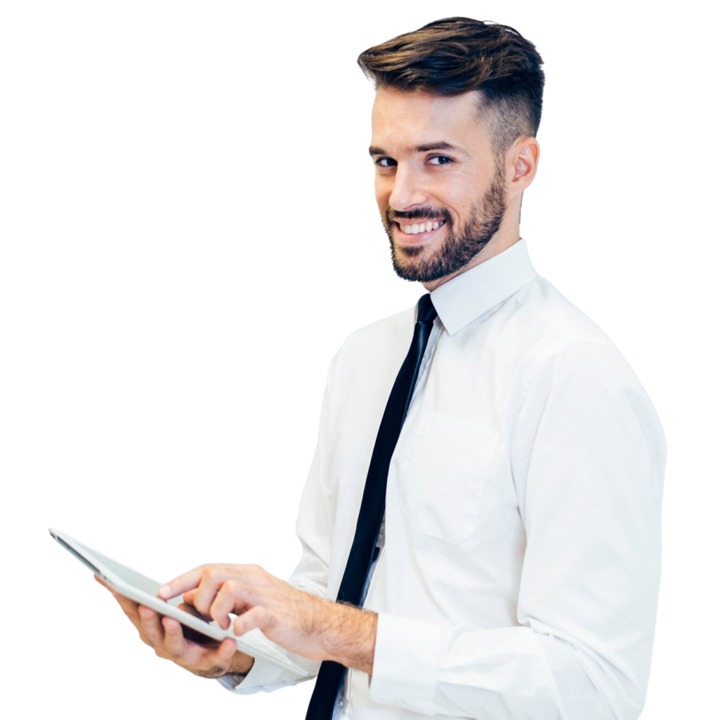 hombre elegante sonriendo mientras mira tableta e1742906818397